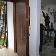 Puertas de seguridad para apartamentos - Puertas de seguridad Medellin